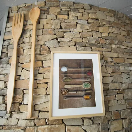 El Capricho De Valerie Hotel 3*